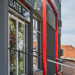 modrerna nadstreÅ¡nica sa kaljenim staklom